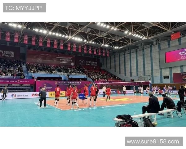 女排卫冕冠军变阵收成奇效，新战术再取一胜，5队至今零胜进账